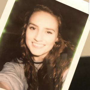 Meet your Posher, Arielle